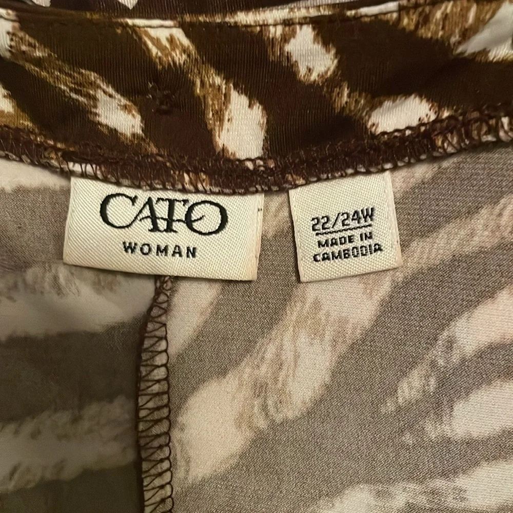 Cato animal print peasant blouse - Picture 4 of 4